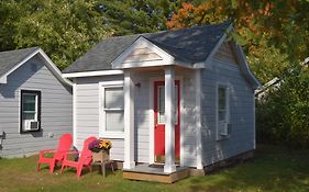 Saratoga Cabins